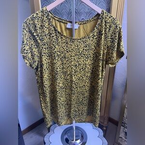 Patterned Short Sleeve Top in Black and Yellow